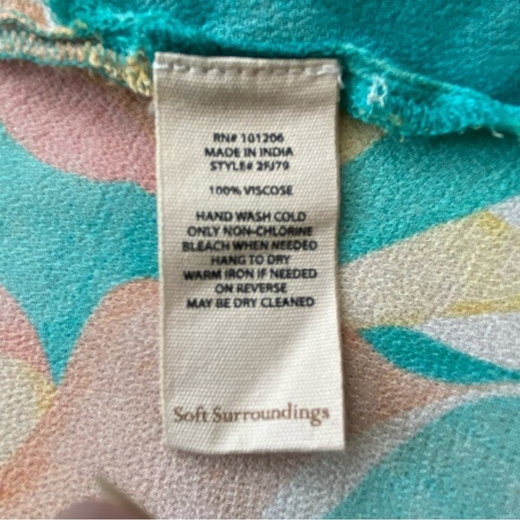 Soft Surroundings Multi-Color Beaded Floral Aberdeen Topper Kimono Women Small - Picture 12 of 13